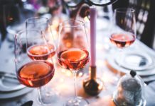 cómo hacer vino rosado, fiestas de navidad, cenas